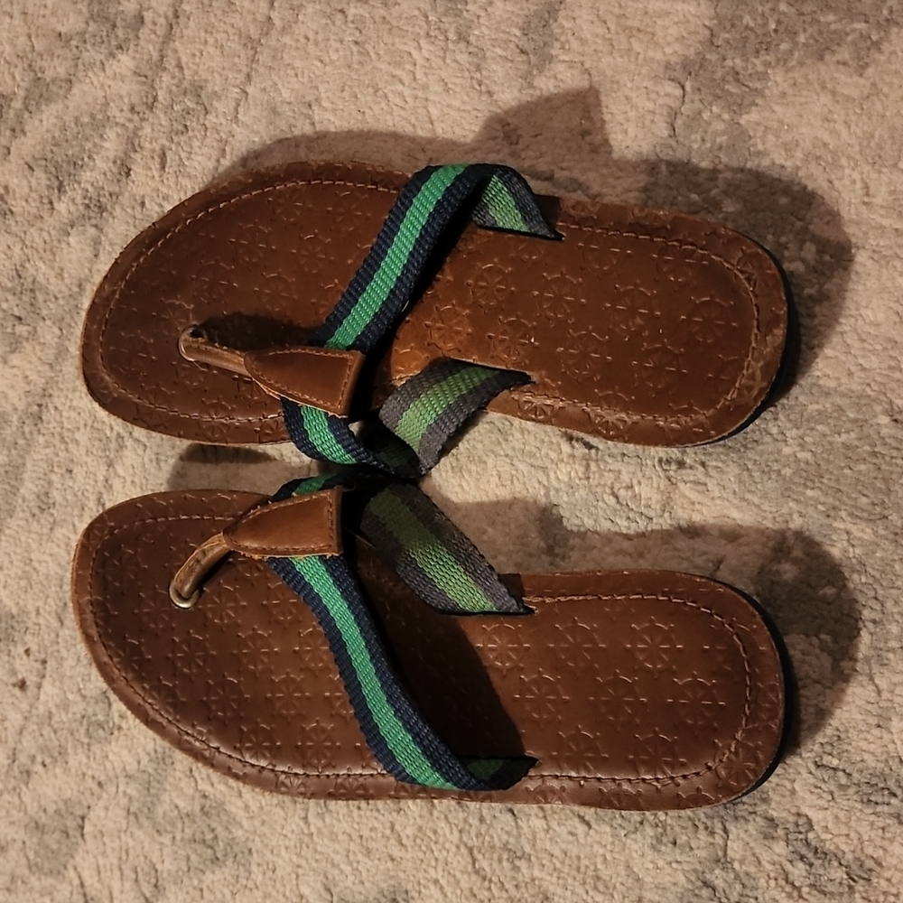 Leather Flip Flip with Ship Wheels